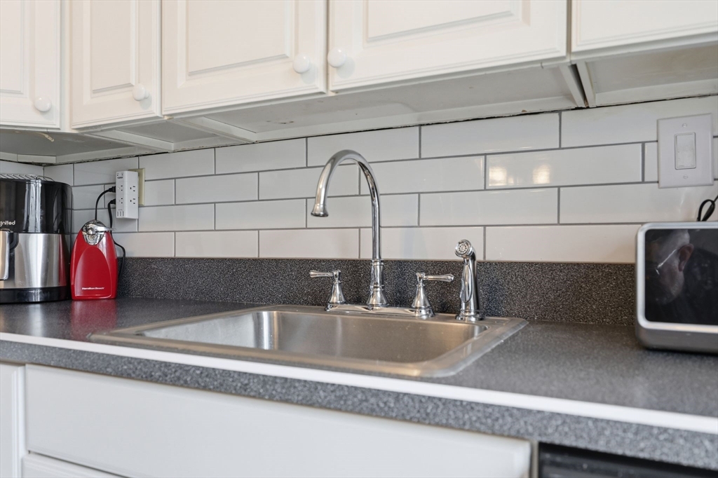 72 Nassau Drive, Unit 72 Springfield, MA 01129 - Photo 14 of 35