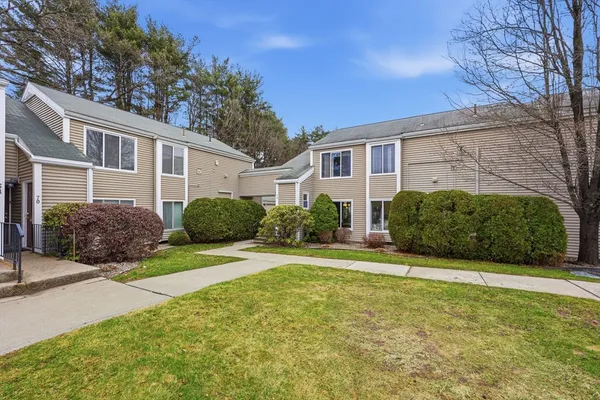 $289,900 | 72 Nassau Drive, Unit 72, Springfield, MA 01129