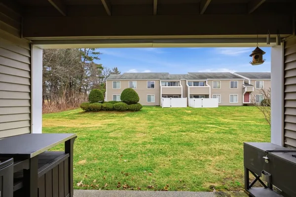 $289,900 | 72 Nassau Drive, Unit 72, Springfield, MA 01129