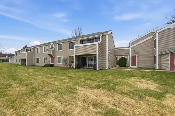 $289,900 | 72 Nassau Drive, Unit 72, Springfield, MA 01129