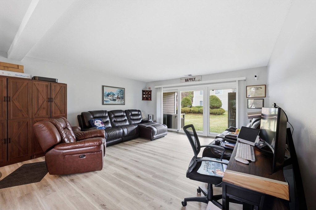 72 Nassau Drive, Unit 72 Springfield, MA 01129 - Photo 7 of 35