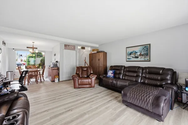 $289,900 | 72 Nassau Drive, Unit 72, Springfield, MA 01129