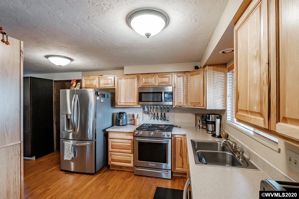 1675 Northeast Mayview Drive Albany, OR 97321 - Photo 21 of 41