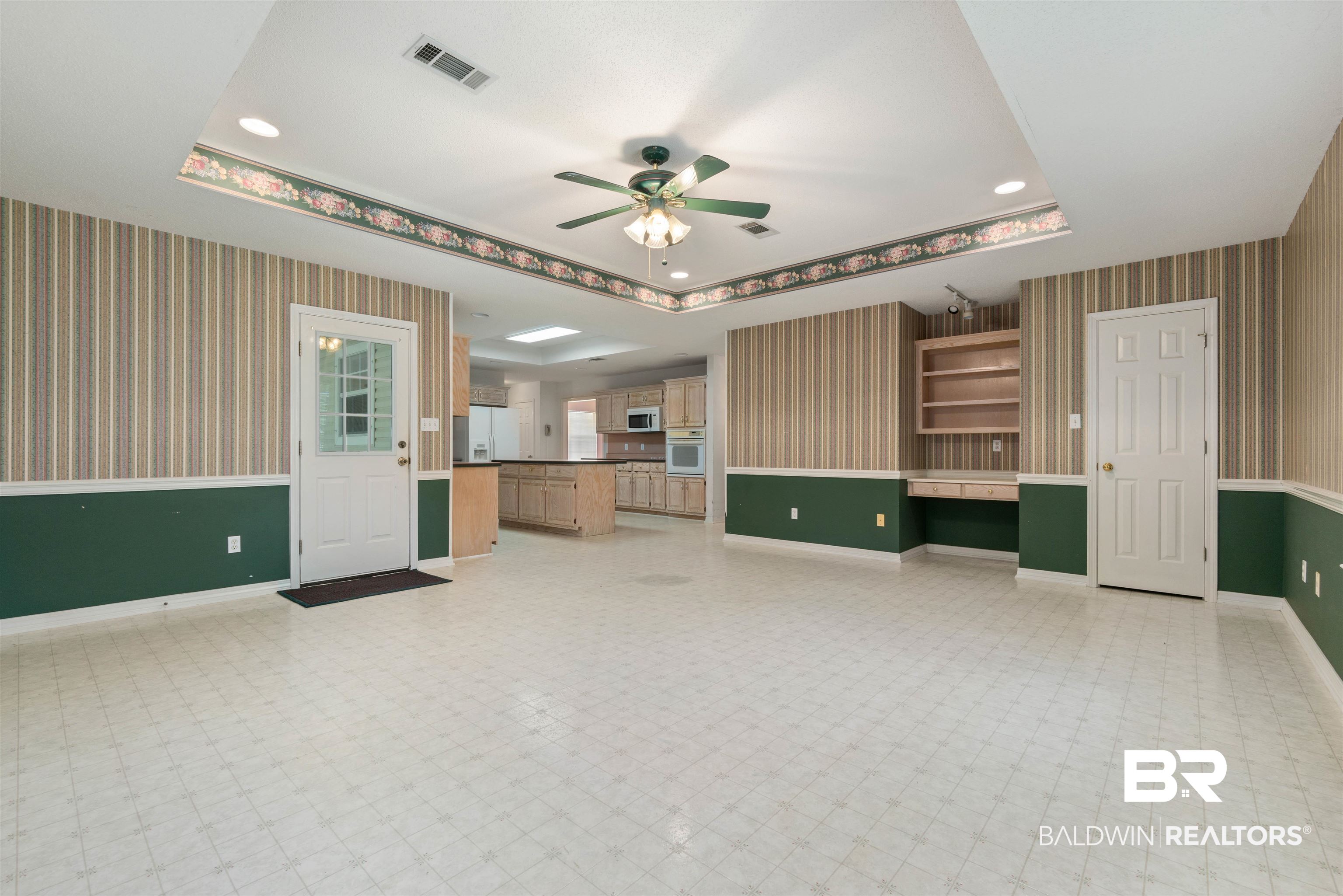 7231 Serenity Gardens Road Theodore, AL 36582 - Photo 4 of 41