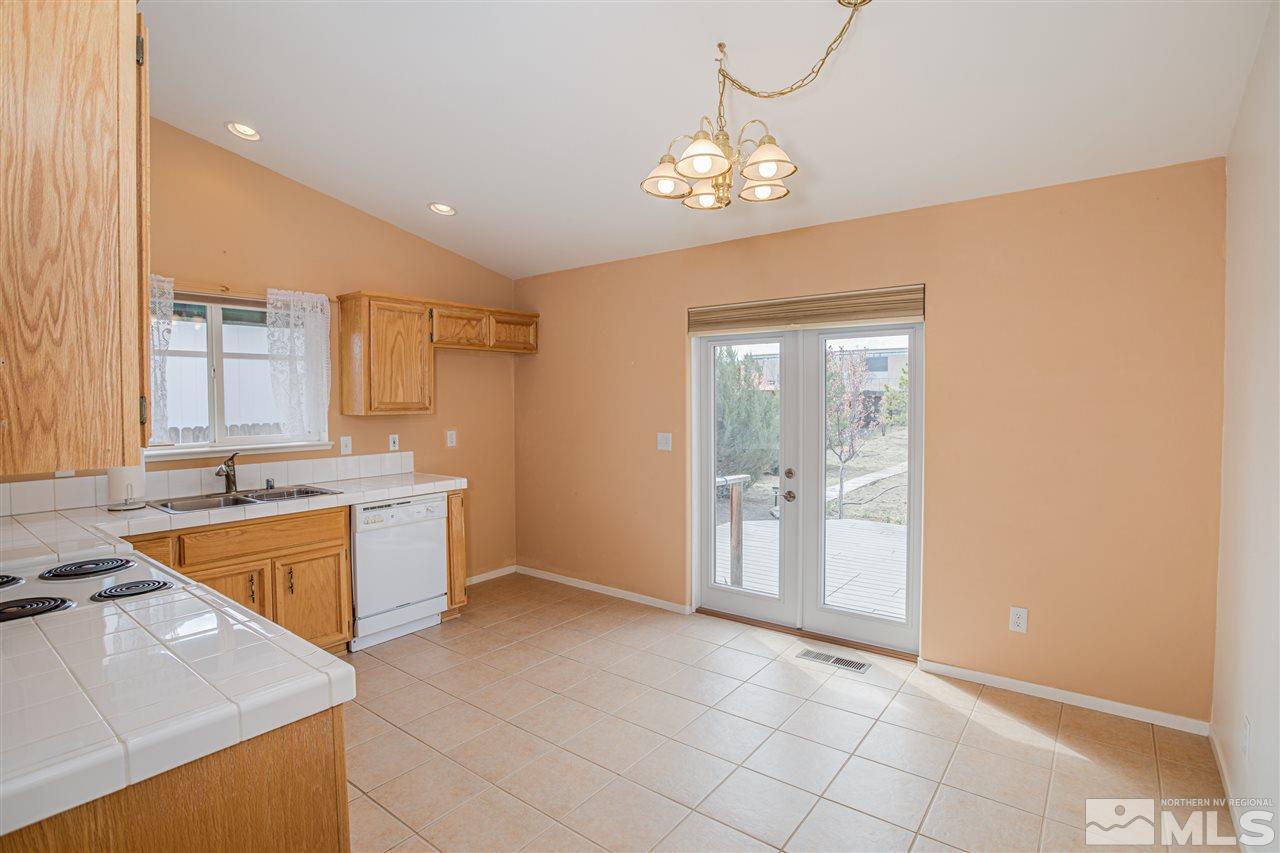 736 Tamsen Road Fernley, NV 89408 - Photo 9 of 26 Photo 9