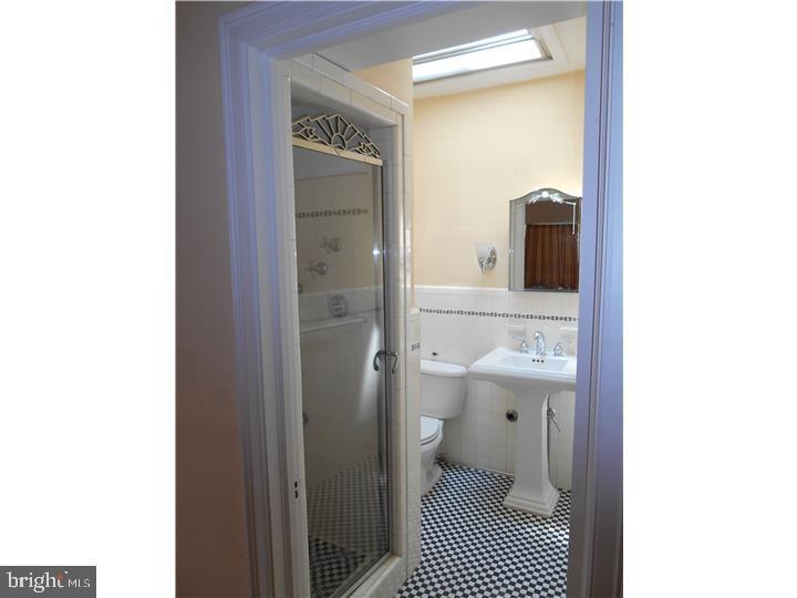 2650 Lenape Road Philadelphia, PA 19131 - Photo 4 of 14 Gallery Image 4