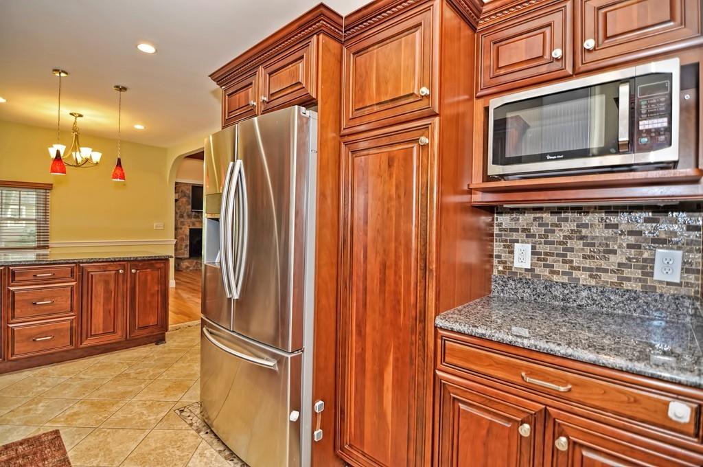 12 Overlook Road Natick, MA 01760 - Photo 5 of 42