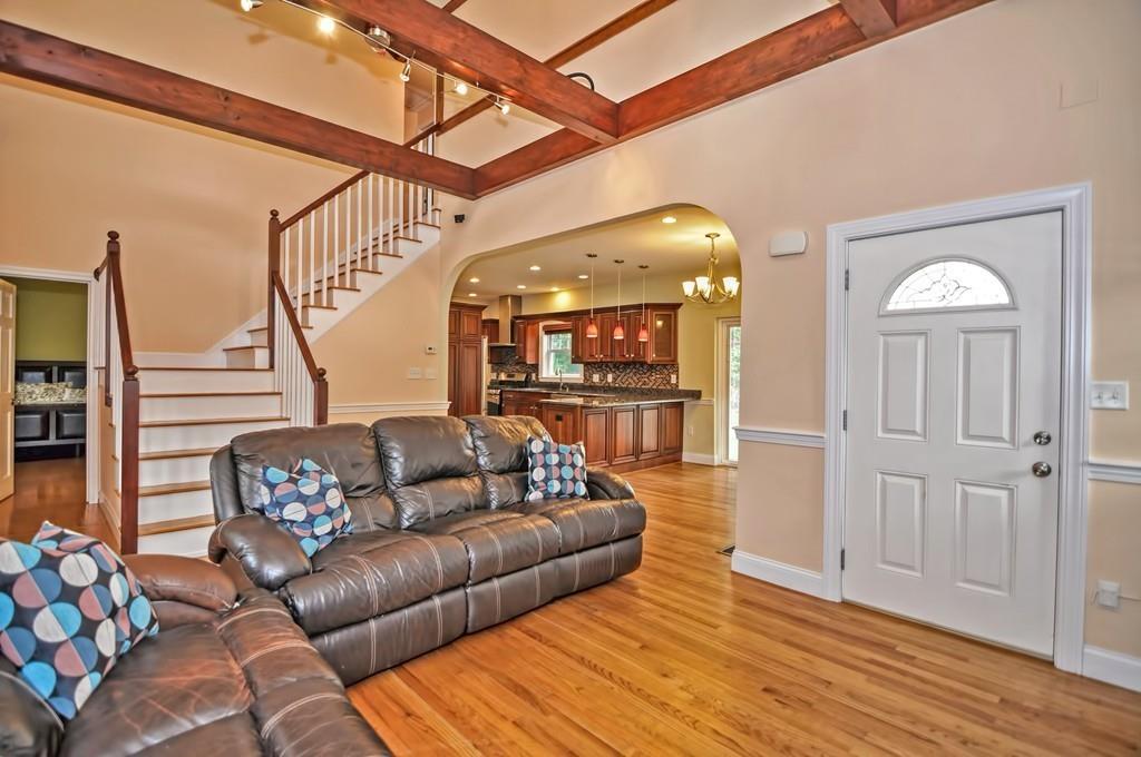 12 Overlook Road Natick, MA 01760 - Photo 9 of 42