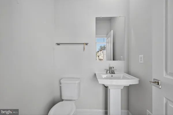 $5,000 | 3758 Mayors Way, Fairfax, VA 22030