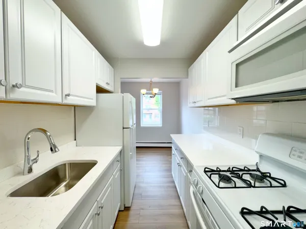 $259,900 | 1 Walter Avenue, Unit 25, Norwalk, CT 06851