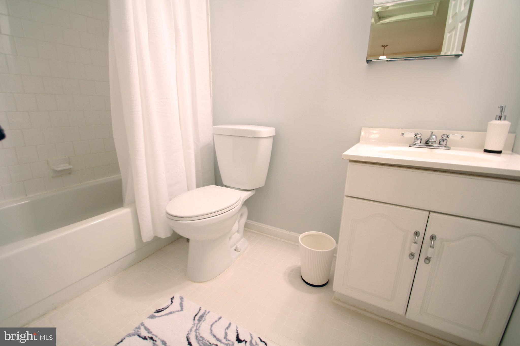 12749 Turquoise Terrace Silver Spring, MD 20904 - Photo 23 of 30 Bath