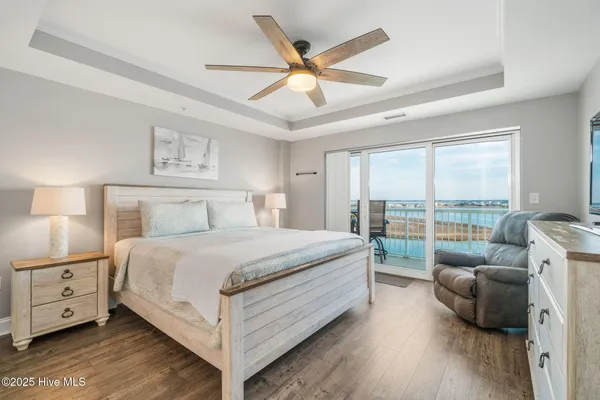 $699,000 | 100 Olde Towne Yacht Club Drive, Unit 411, Beaufort, NC 28516
