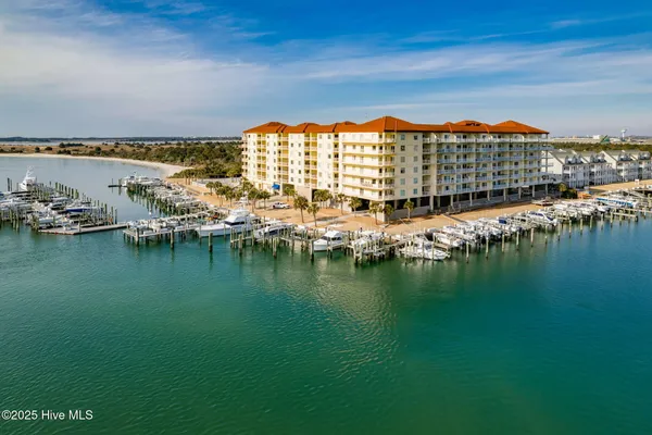 $699,000 | 100 Olde Towne Yacht Club Drive, Unit 411, Beaufort, NC 28516