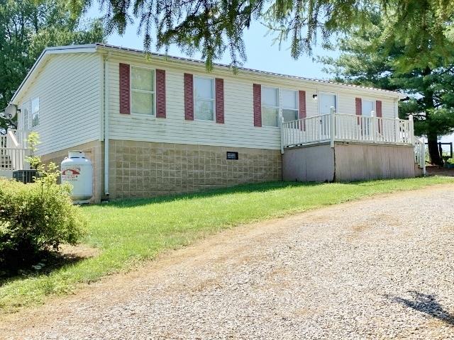 1076 Spring Valley Road Staffordsville, VA 24167 - Photo 1 of 25 Gallery Image 1