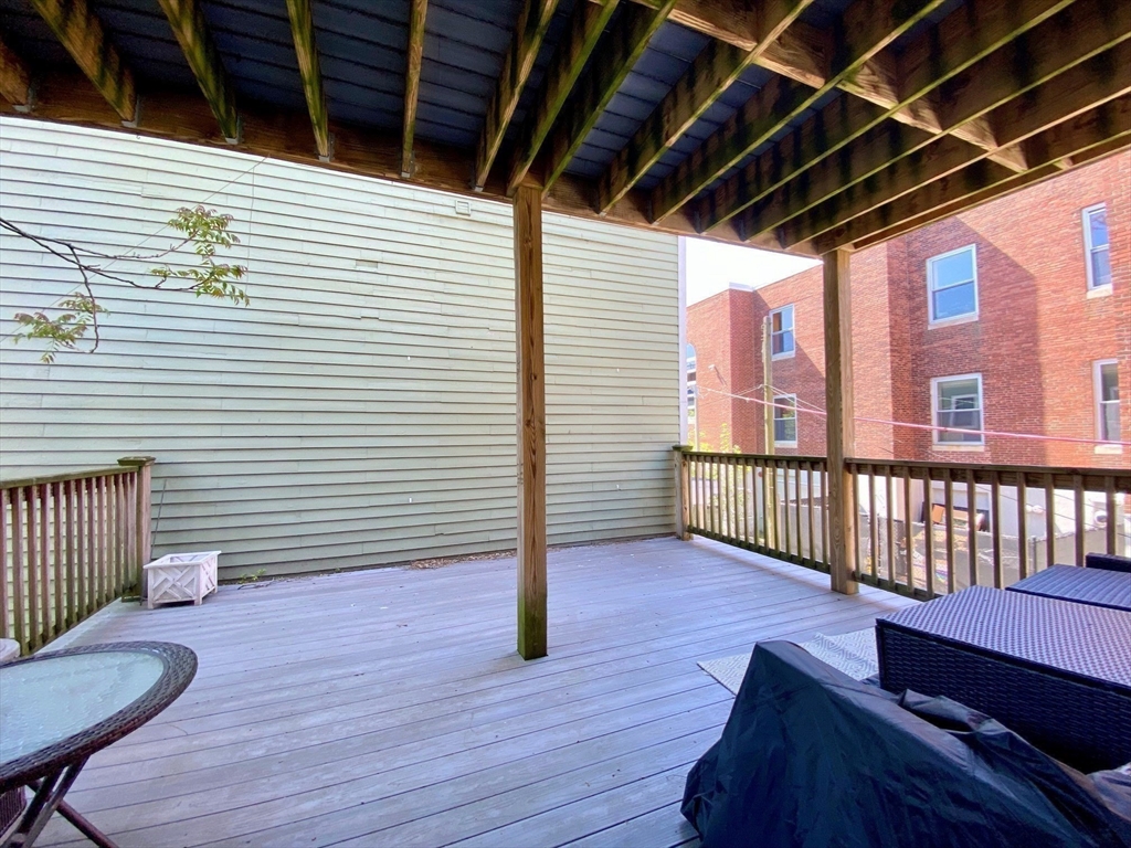 77 F Street, Unit 2 Boston, MA 02127 - Photo 8 of 13