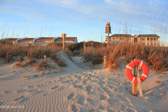 $699,000 | 102 Evergreen Lane, Atlantic Beach, NC 28512