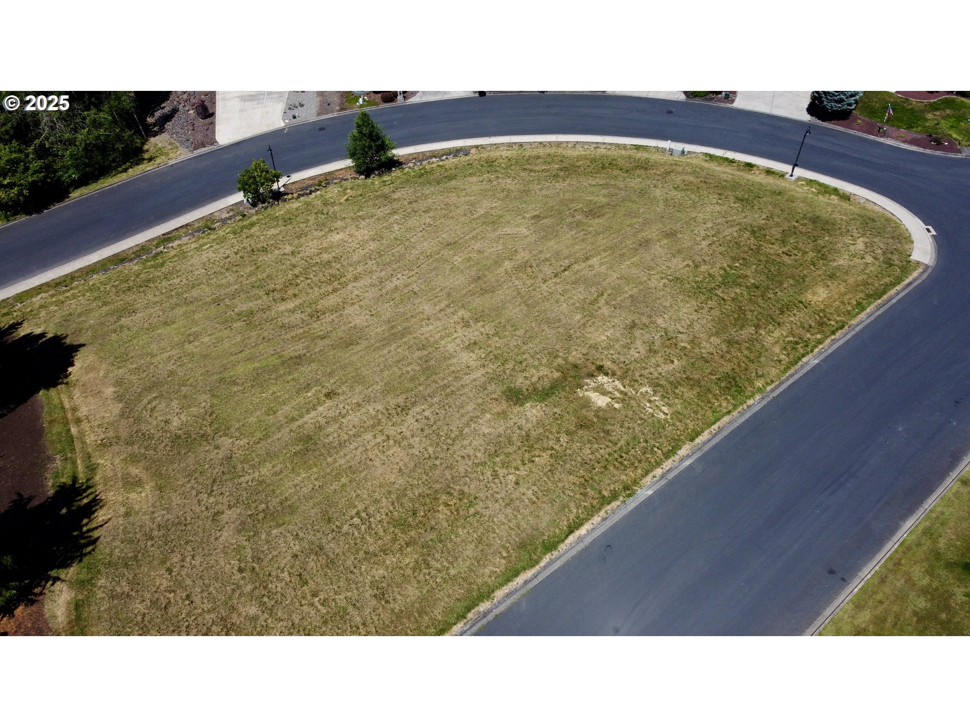 1 Center Court Longview, WA 98632 - Photo 13 of 21 a black and white photo of a person