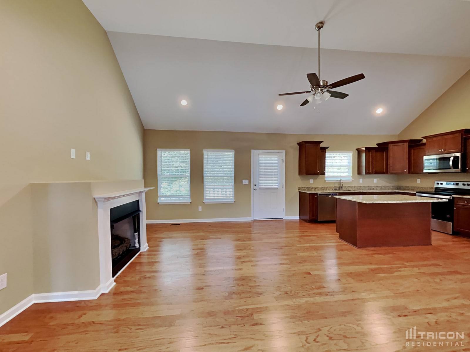 127 Diane Loop White Bluff, TN 37187 - Photo 2 of 10