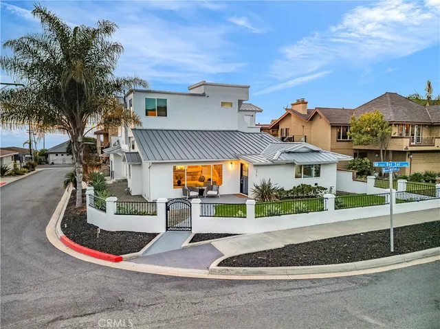 $3,900,000 | 34781 Camino Capistrano, Dana Point, CA 92624