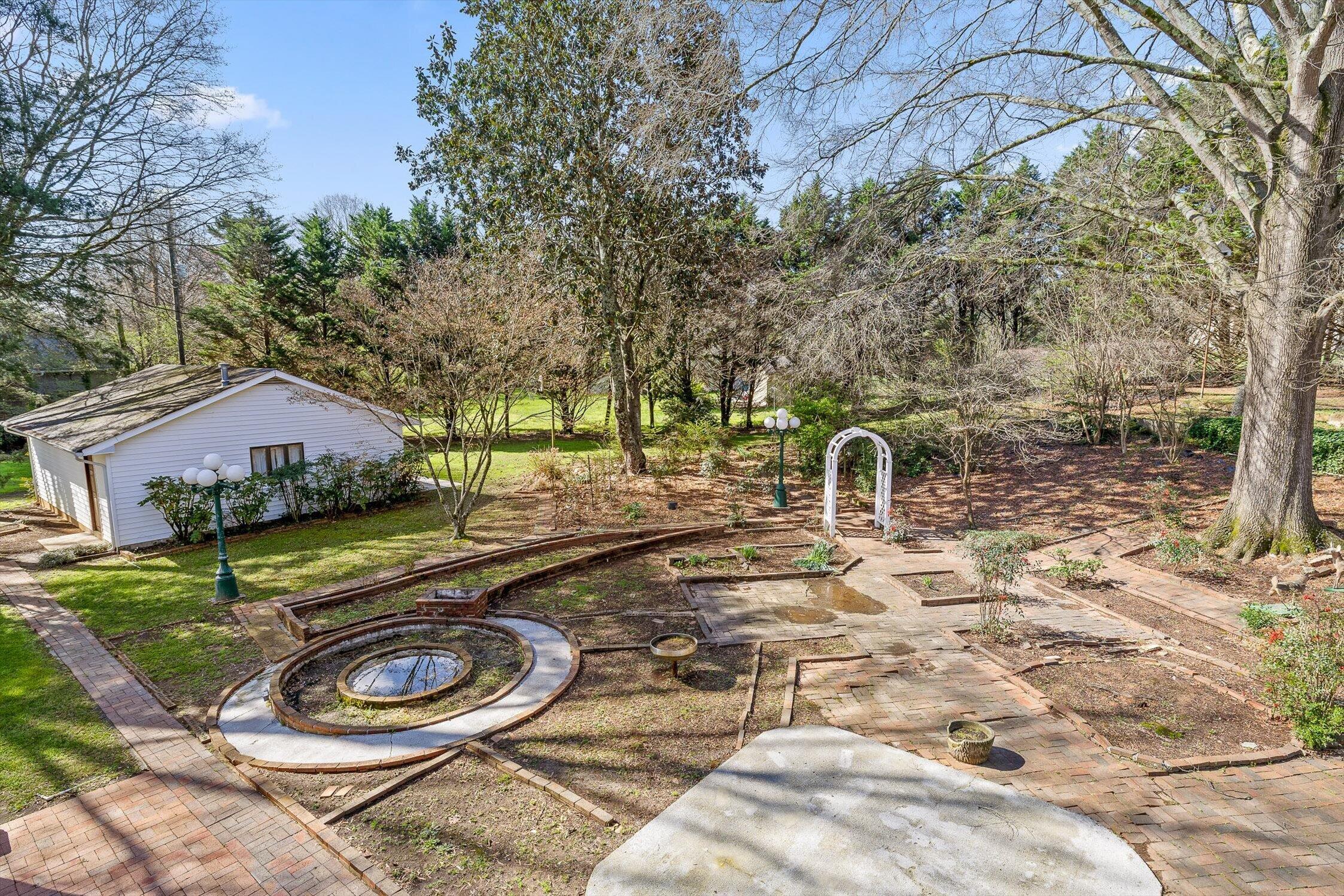 9113 Edgewater Road Chattanooga, TN 37416 - Photo 17 of 54 38-Edgewater-38