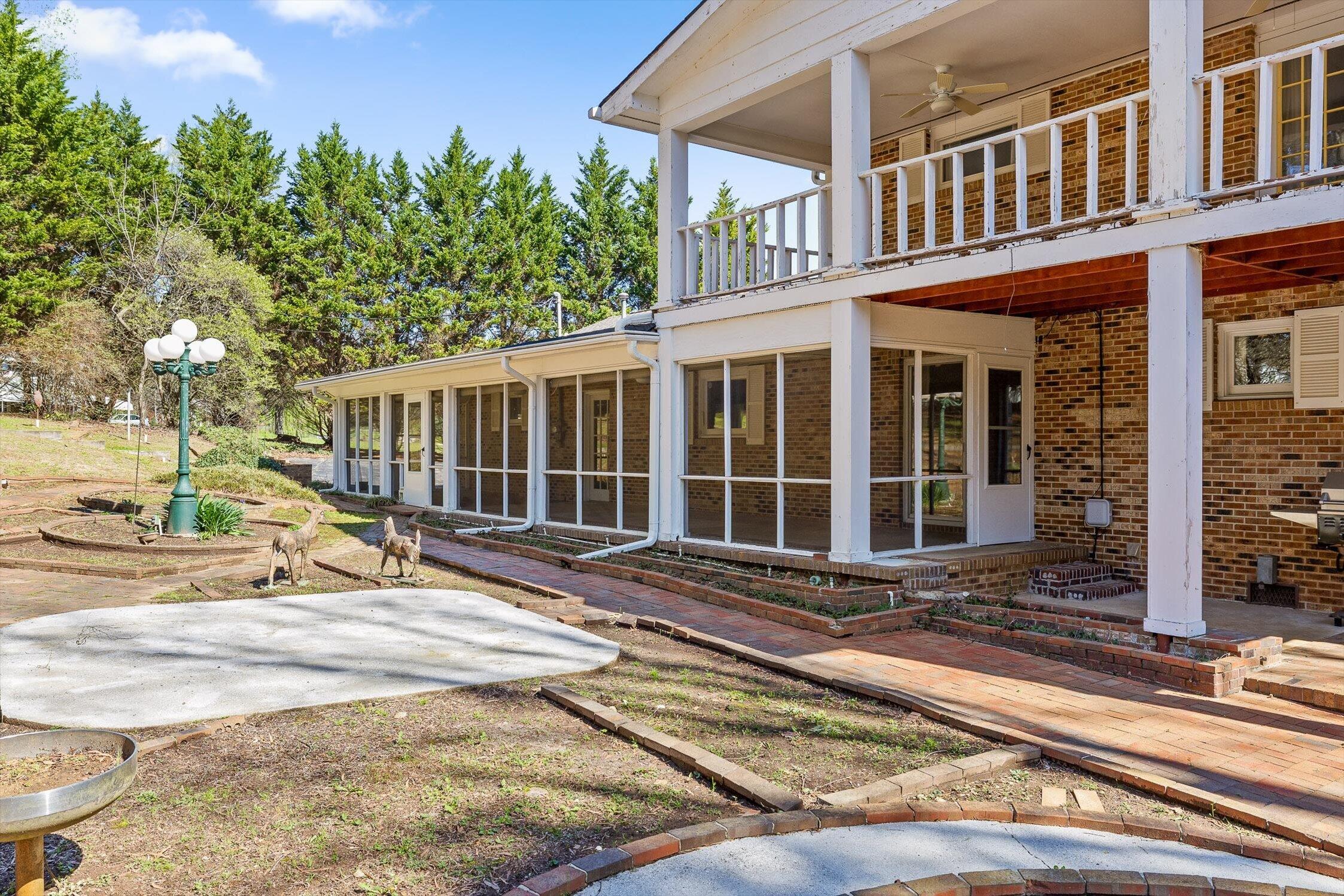 9113 Edgewater Road Chattanooga, TN 37416 - Photo 9 of 54 64-Edgewater-64