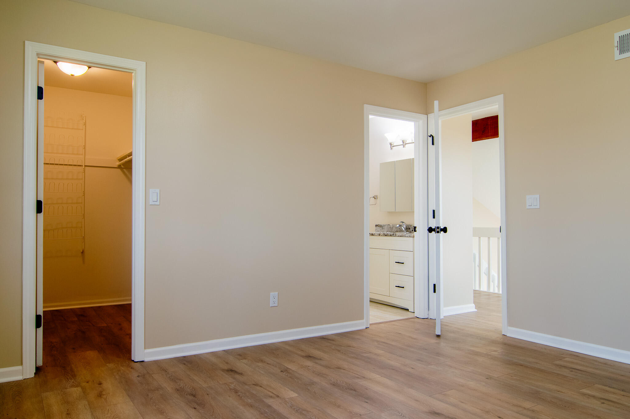 1900 Loganberry Lane Crown Point, IN 46307 - Photo 17 of 30 2048x1362