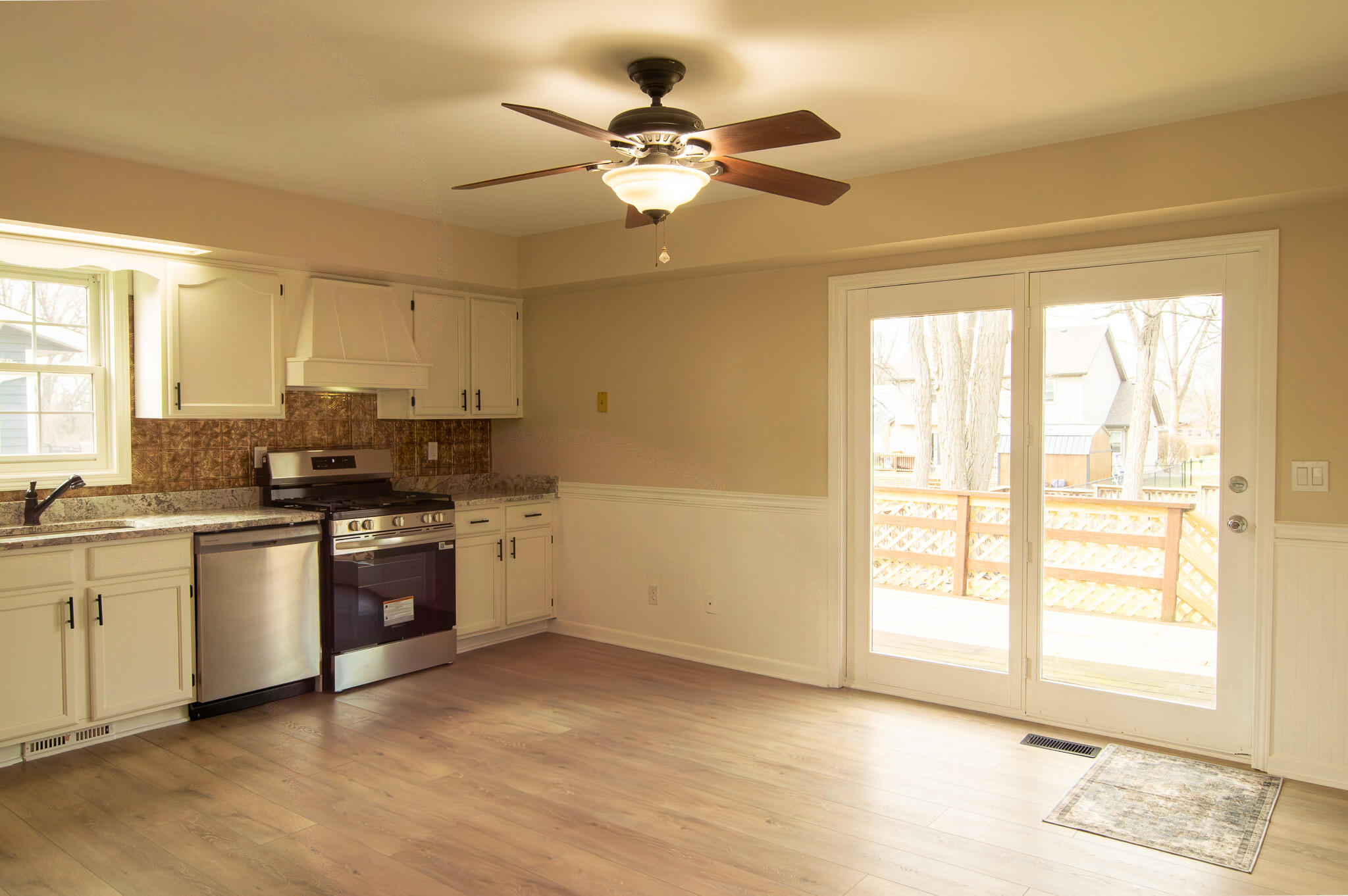 1900 Loganberry Lane Crown Point, IN 46307 - Photo 7 of 30 2048x1362