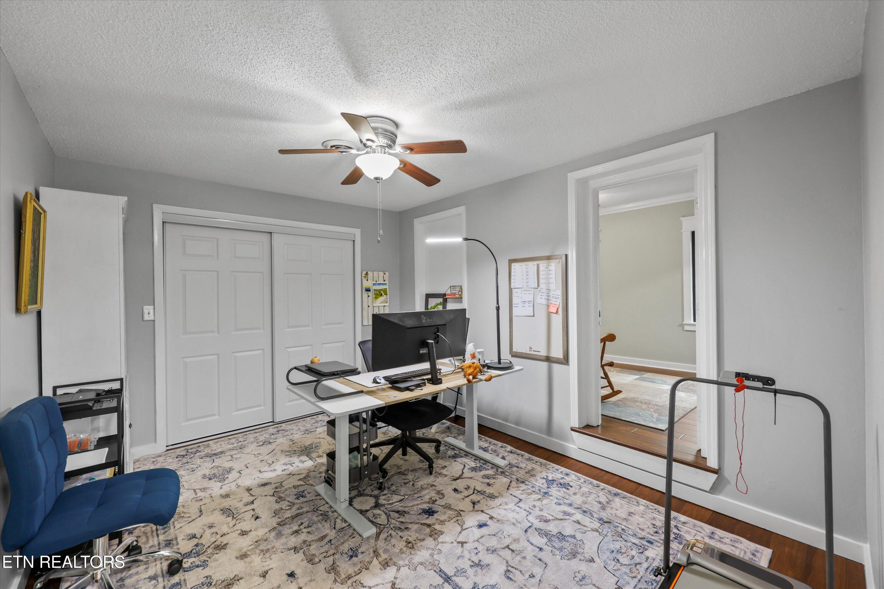 132 Pine Road Norris, TN 37828 - Photo 21 of 40 Office with closet