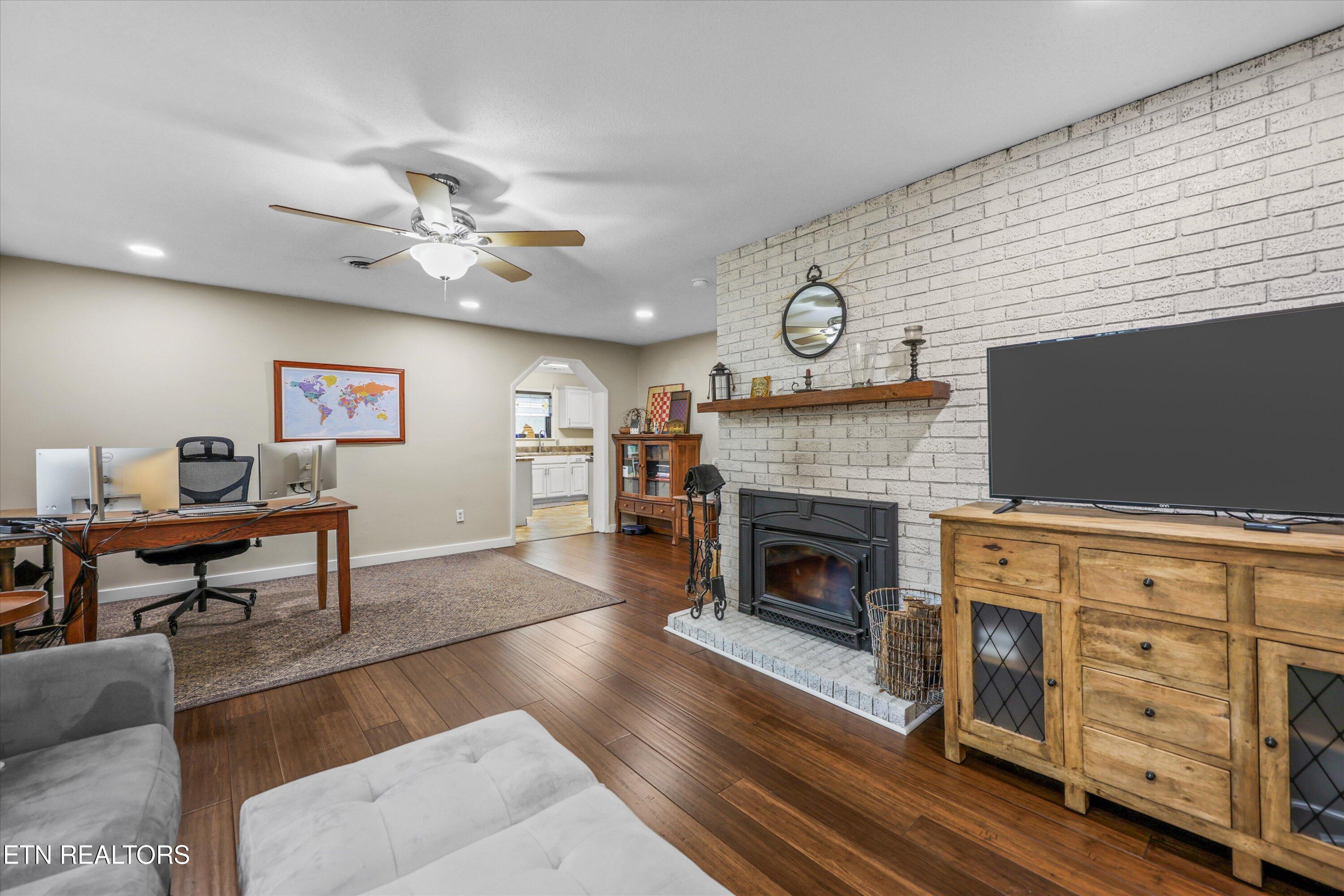 132 Pine Road Norris, TN 37828 - Photo 6 of 40 Updated Wood Burning Insert