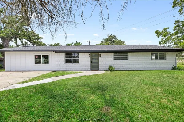 $340,000 | 100 Shady Oaks Lane, Somerville, TX 77879