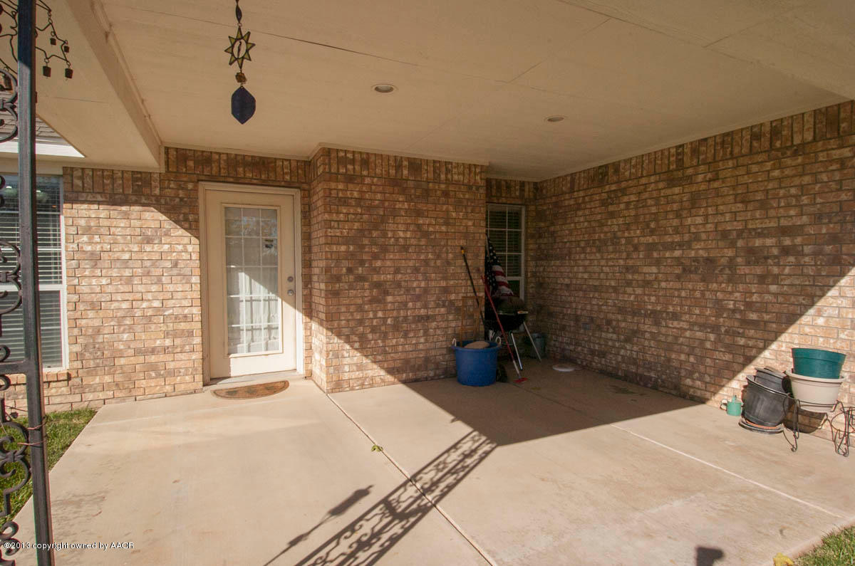 5237 Royce Drive Amarillo, TX 79110 - Photo 23 of 27 PATIO VIEW 2