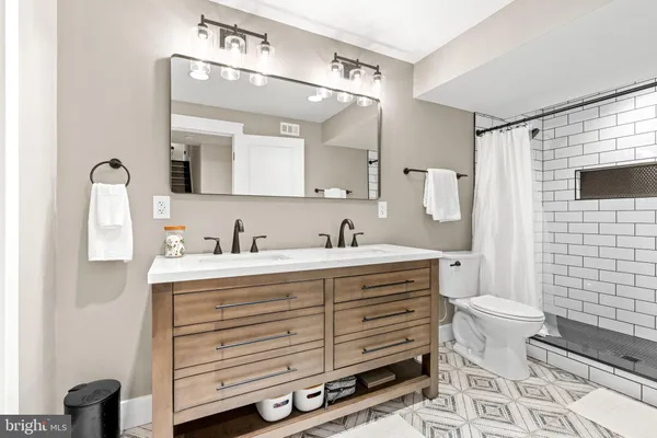 $599,000 | 102 Maribel Lane, Unit 15B, York, PA 17403