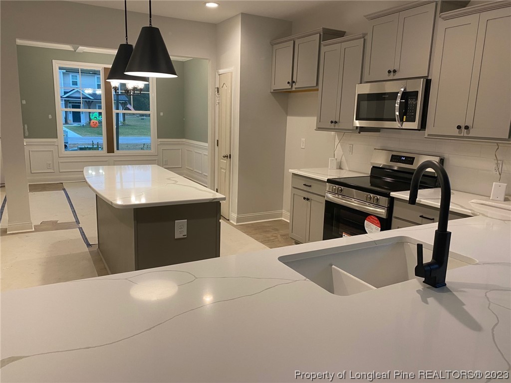 6847 Running Fox Road Hope Mills, NC 28348 - Photo 7 of 29 Gallery Image 7