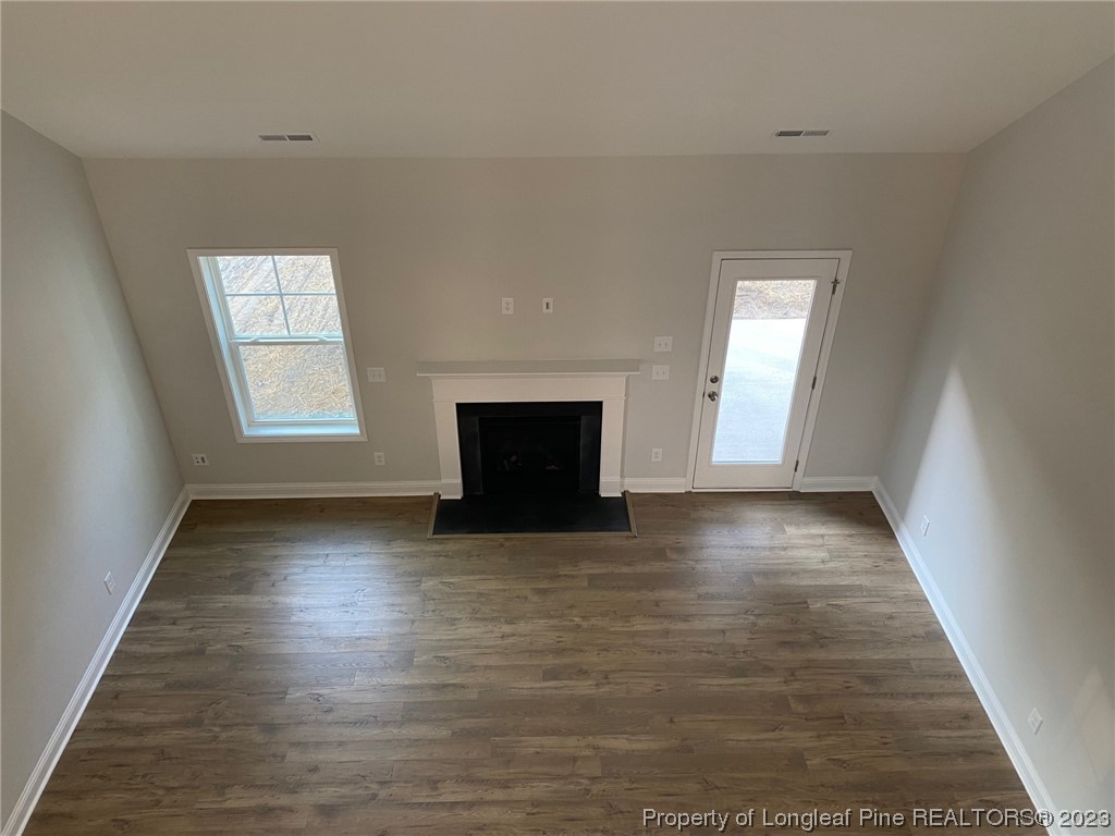 6847 Running Fox Road Hope Mills, NC 28348 - Photo 9 of 29 Gallery Image 9