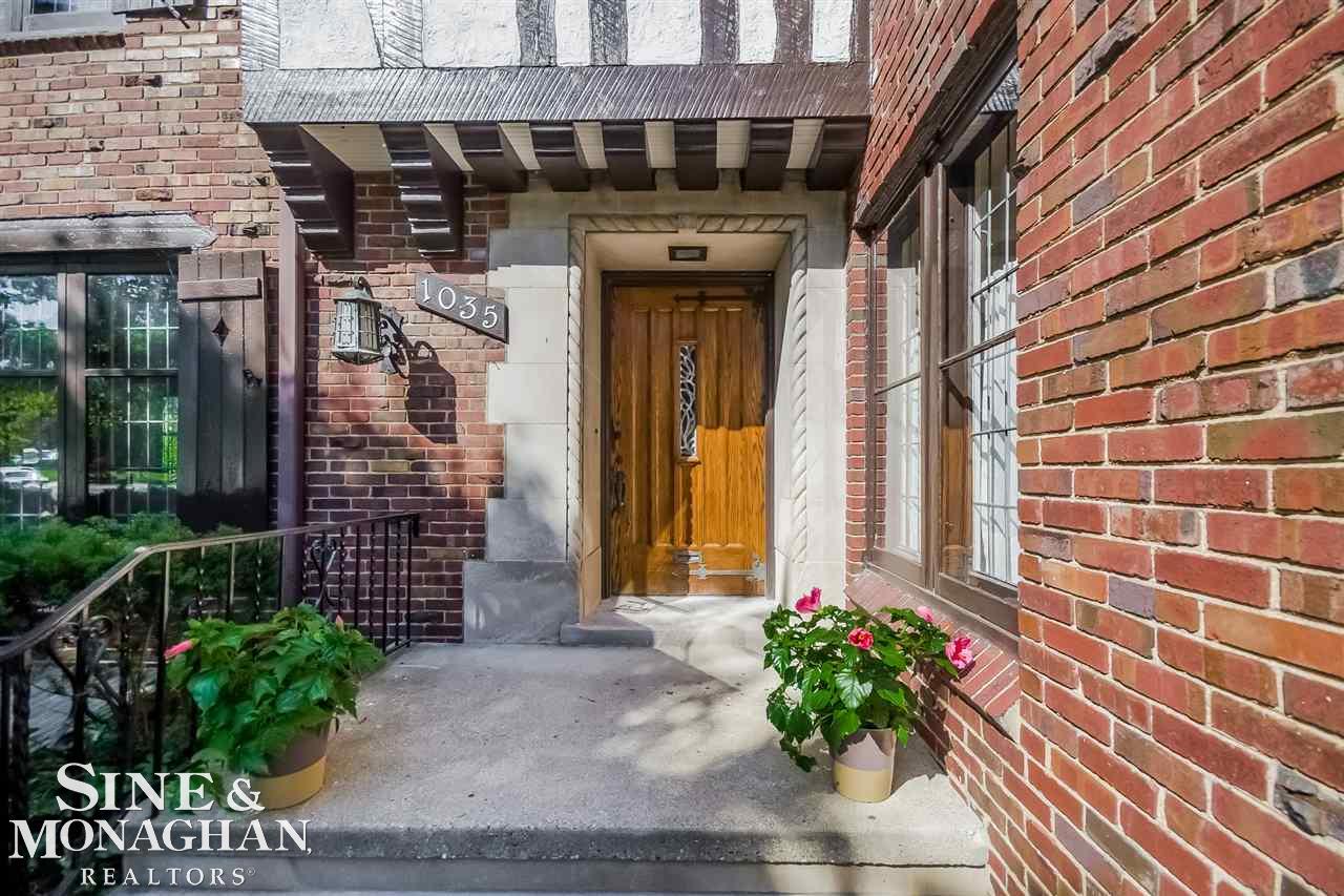 1035 Bishop Road Grosse Pointe Park, MI 48230 - Photo 4 of 62