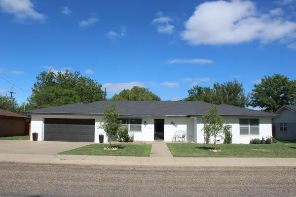 $265,000 | 306 Douglas Street, Hereford, TX 79045