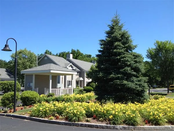 $3,460 | 1 Abbott Lane, Unit 2, Concord, MA 01742