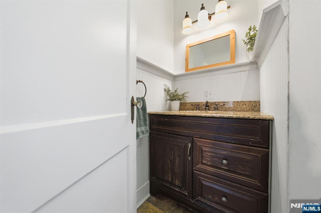 63 Franklin Road Denville, NJ 07834 - Photo 23 of 47