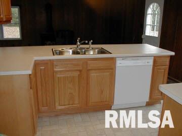 404 Bainbridge Road Marion, IL 62959 - Photo 7 of 17 Gallery Image 7
