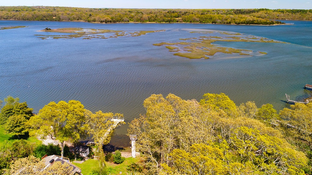 394 River Road Westport, MA 02790 - Photo 6 of 13 Gallery Image 6