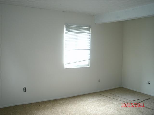5363 Paladim Road Columbus, OH 43232 - Photo 3 of 6 Gallery Image 3