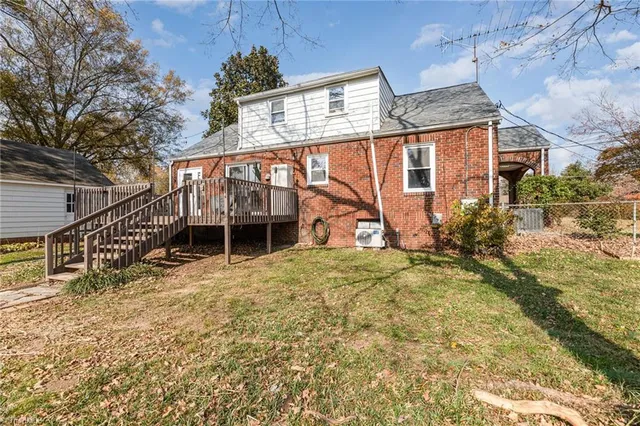$272,500 | 1924 Old Hollow Road, Walkertown, NC 27051