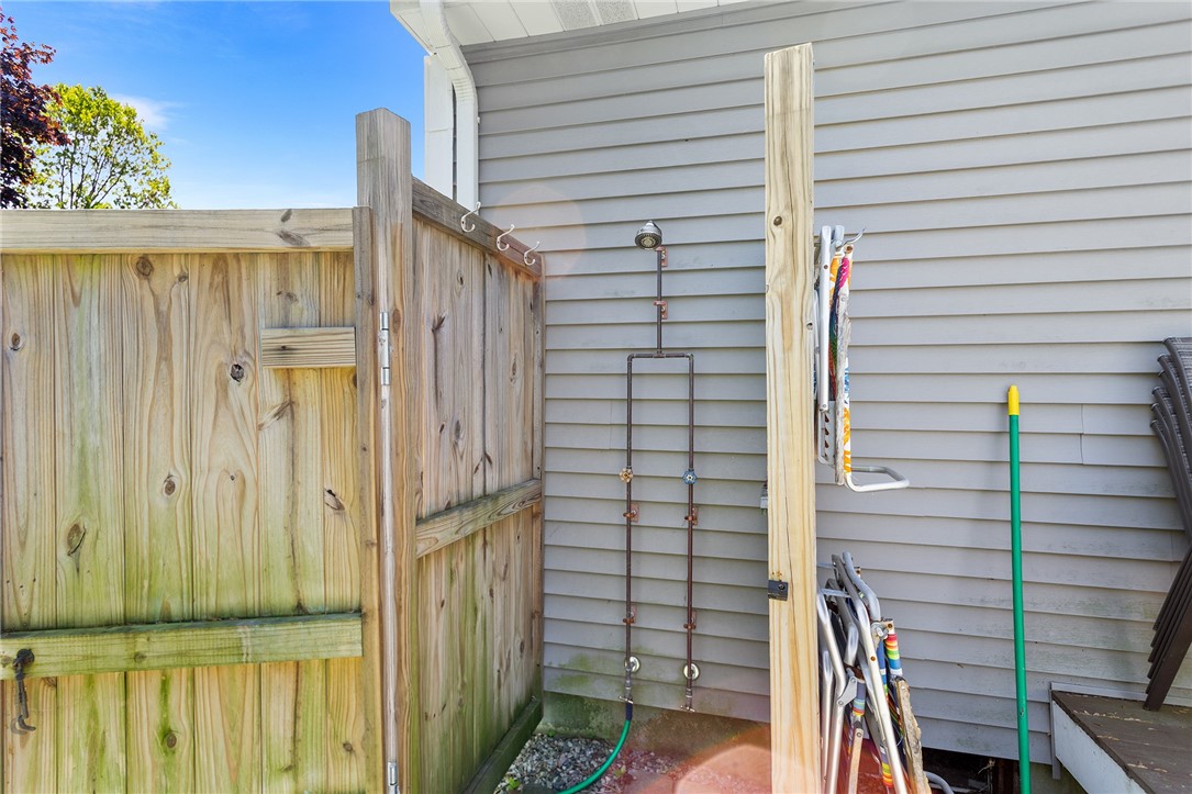 25 Old Pine Road Narragansett, RI 02882 - Photo 21 of 29