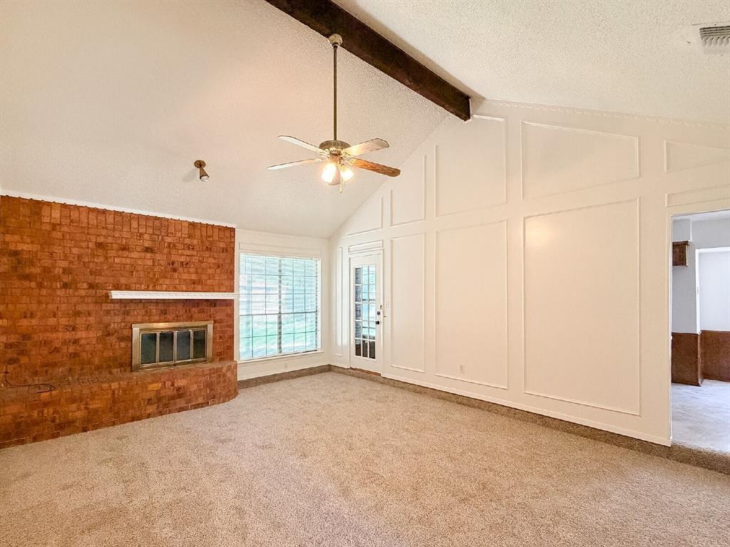 712 Pecan Street Burleson, TX 76028 - Photo 7 of 31