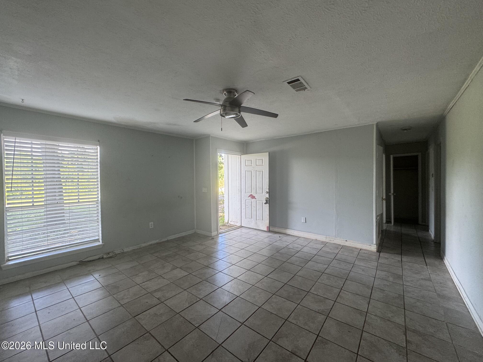 721 McCluer Road Jackson, MS 39212 - Photo 5 of 20 IMG_8646