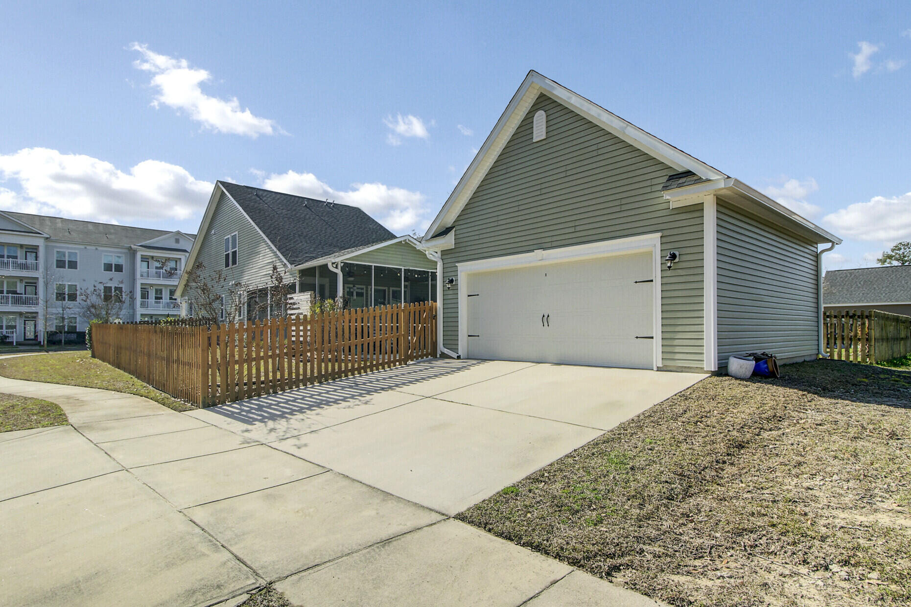 1544 Roustabout Way Charleston, SC 29414 - Photo 23 of 25 2 CAR GARAGE