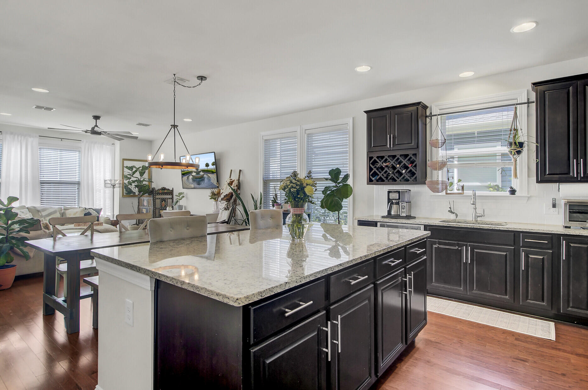 1544 Roustabout Way Charleston, SC 29414 - Photo 8 of 25 KITCHEN