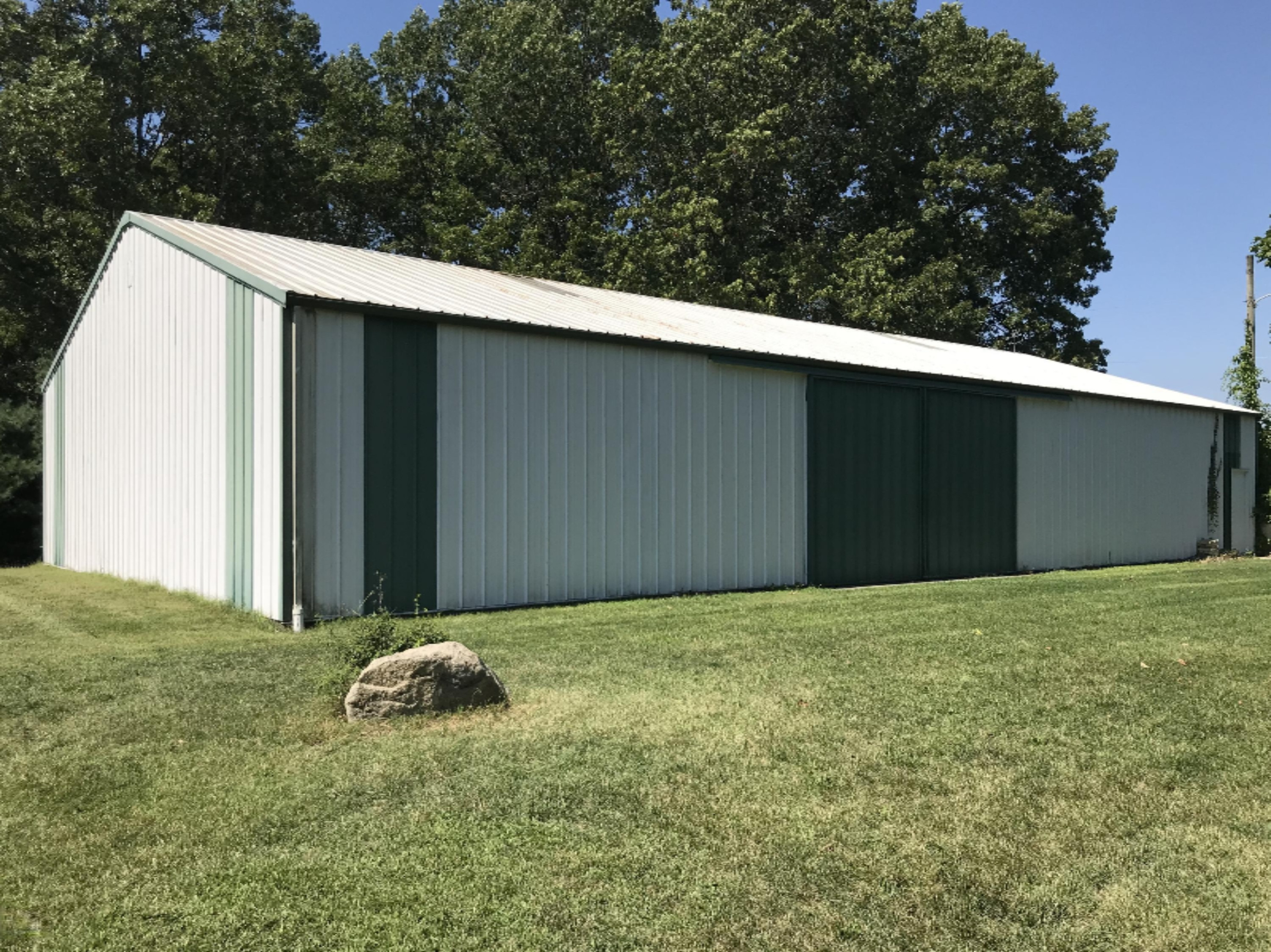 4804 East River Road Buchanan, MI 49107 - Photo 22 of 29 Pole Barn