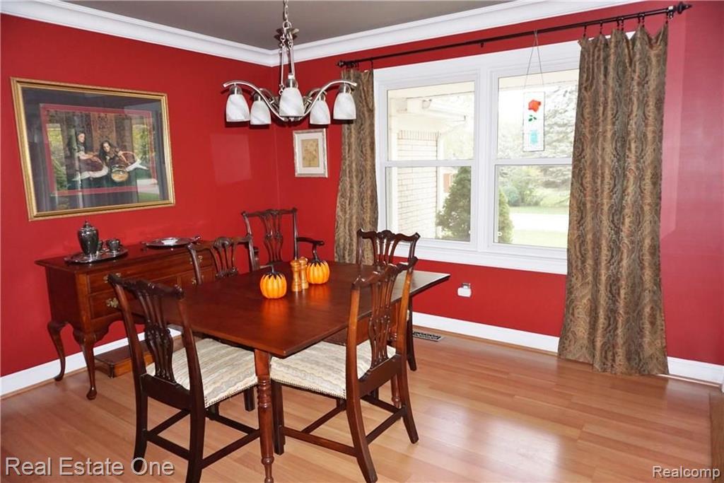 1620 Oakstone Drive Rochester Hills, MI 48309 - Photo 11 of 32