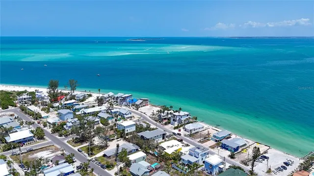 $2,850,000 | 873 North Shore Drive, Anna Maria, FL 34216